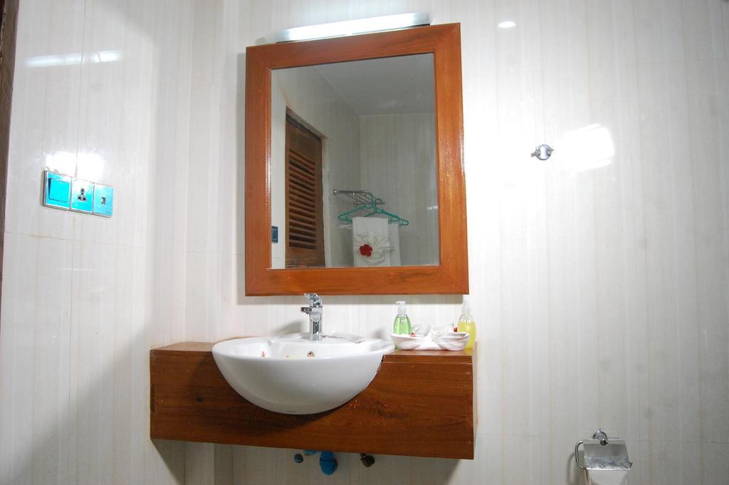 Su Tine San Royal Palace Hotel Bagan Room photo